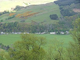 Blick vom südlich liegenden Drummond Hill auf Fortingall