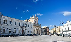 Piazza Garibaldi sa Manduria