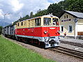 Ein Personenzug am Bahnhof Mittersill