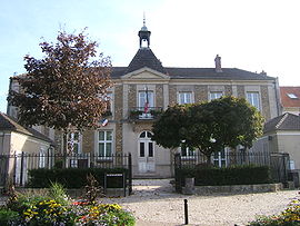 The town hall in Bussy-Saint-Georges