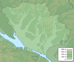 Mapa konturowa obwodu połtawskiego, po lewej nieco na dole znajduje się owalna plamka nieco zaostrzona i wystająca na lewo w swoim dolnym rogu z opisem „Zbiornik Krzemieńczucki”