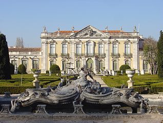 Queluzin palatsi Portugalissa, yksi viimeisistä rokokoorakennuksista Euroopassa.