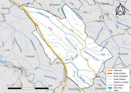 Carte en couleur présentant le réseau hydrographique de la commune