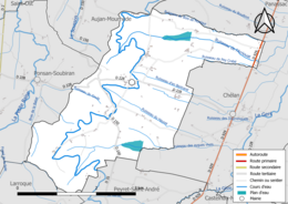 Carte en couleur présentant le réseau hydrographique de la commune