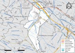 Carte en couleur présentant le réseau hydrographique de la commune