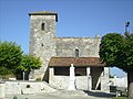 La façade de l'église romane