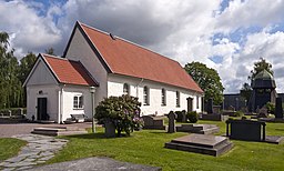 Partille kyrka från sydväst.