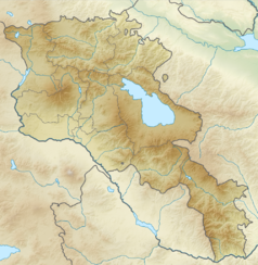 Mapa konturowa Armenii, blisko centrum na lewo znajduje się punkt z opisem „ujście”