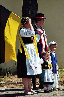 Kaszebsko familejo leba 200.jpg