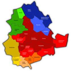 Peta region Pirkanmaa. Kota-kota berwarna merah mewakili Sub-region Tampere, jingga mewakili Pirkanmaa Selatan, kuning mewakili Pirkanmaa Barat Daya, hijau mewakili Pirkanmaa Barat Laut, dan biru mewakili Pirkanmaa Hulu.