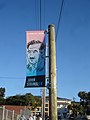 Baner yn anrhydeddu Steinbeck yn Monterey, Califfornia