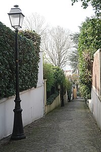 La ville de Fontenay, vue depuis la rue de la Liberté.