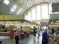 Le marché couvert de Rīga en Lettonie dans d'anciens hangars à zeppelins.