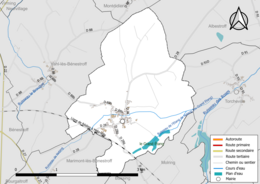 Carte en couleur présentant le réseau hydrographique de la commune