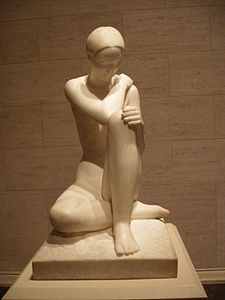 Sitting Figure, marble of 1932, in the National Gallery of Art