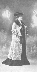 Emmy Remolt, 1904.