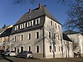 Wohnhaus in Ecklage und in geschlossener Bebauung