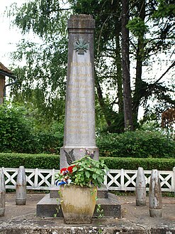 Le monument aux morts.