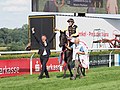 Diamanta nach dem Rennen mit Trainer Markus KLug und Jockey Maxim Pecheur