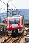 Un Treno della Linea 2 vicino alla stazione di Xianhemen