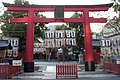 御霊神社東側鳥居から