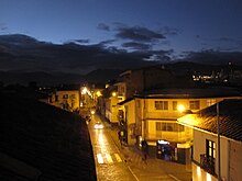 Calle Larga at night.jpg