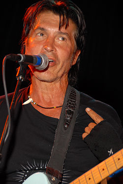 George Lynch vuonna 2009.