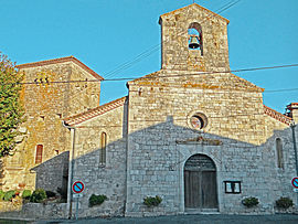 The church and tower in Laugnac