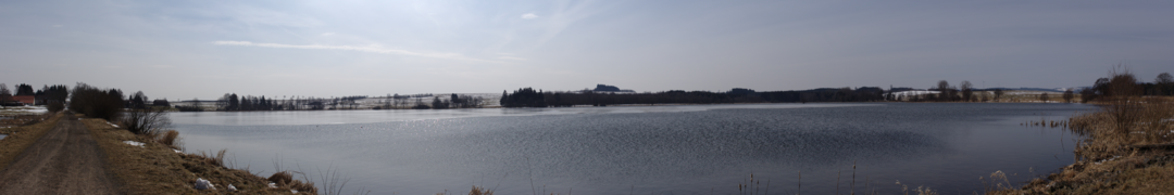 180°-Panoramabild des Ober-Mooser Teichs