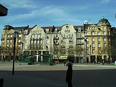 Immeubles en face de la gare.