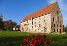 Schloss Dargun Wirtschaftsgebäude