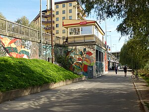 Promenadstigen längs Liljeholmsviken.