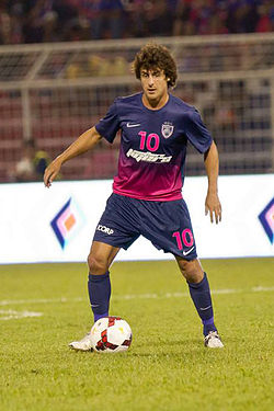 Pablo Aimar playing against.jpg