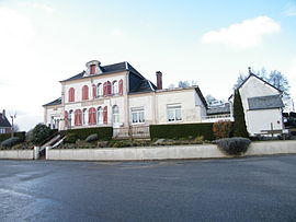 The town hall and school in Cramont