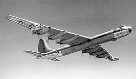 B-36J в полёте.