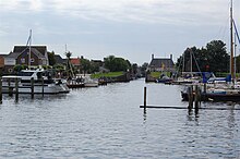 Zwarte-Water, haveningang Genemuiden.JPG