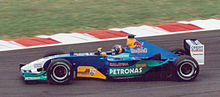 Photo de Heinz-Harald Frentzen pilotant une Sauber C22.