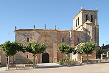 Iglesia de Pedrosa de Duero.jpg