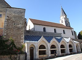 Lavoir en kerk van Salives