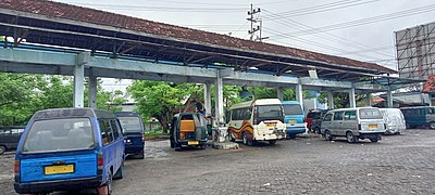 Tampak belakang shelter MPU