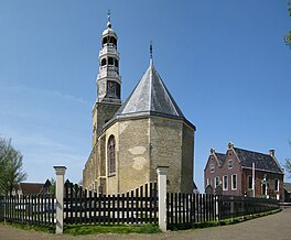 Grutte Tsjerke en dêrnjonken Museum Hindeloopen