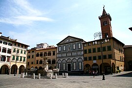 Piazza Farinata degli Uberti