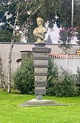 Statue sur la place de la République à Aulnay-Sous-Bois