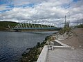 Pont métallique au-dessus de la Touloma, près de Kola