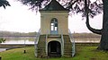 Gloriette du château de Montsoreau avec vue sur la Loire en arrière-plan.