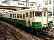 前面強化工事施工車 キハ28 2392（東北地域本社色）