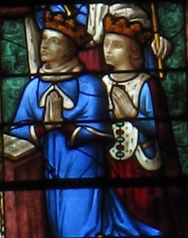 Glasraam van koning Janus van Cyprus (links) en zijn echtgenote Charlotte van Bourbon in de Kathedraal van Chartres.