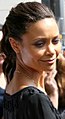 Thandie Newton (født 1972) spiller presidentens datter Laura Wilson som forelsker seg i Adrian Helmsley