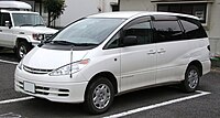 Pre-facelift Estima L (Japan)