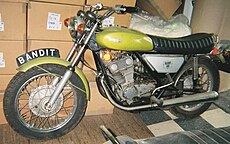 De BSA P92 Isolastic was samengesteld uit het rijwielgedeelte van de Triumph Bandit...